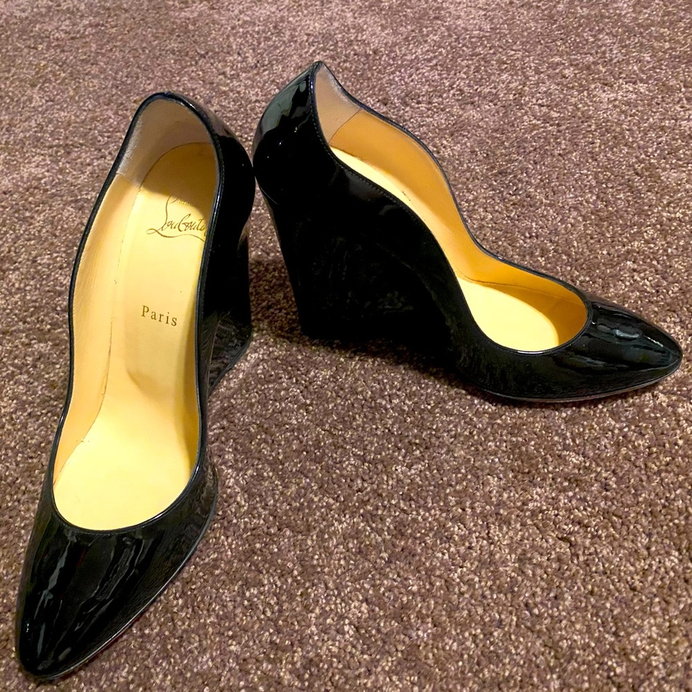 Christian Louboutin Black Tanja 100 Patent Leather Wedge Pump Regular - Sz 40
